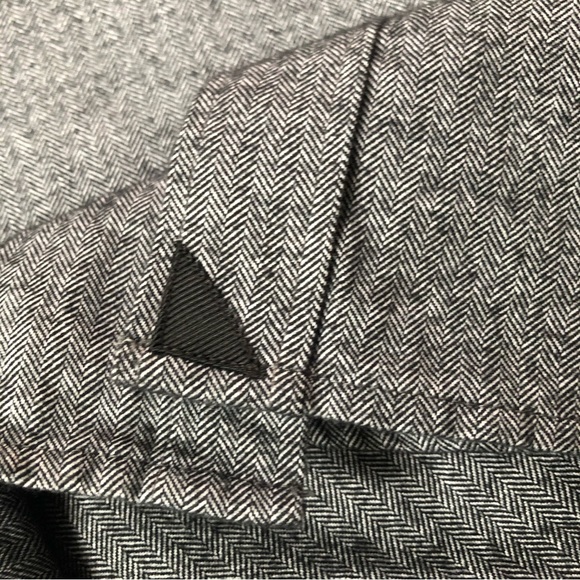 Untuck it Librando grey herringbone tweed button front shirt size L tall EUC - Picture 6 of 8